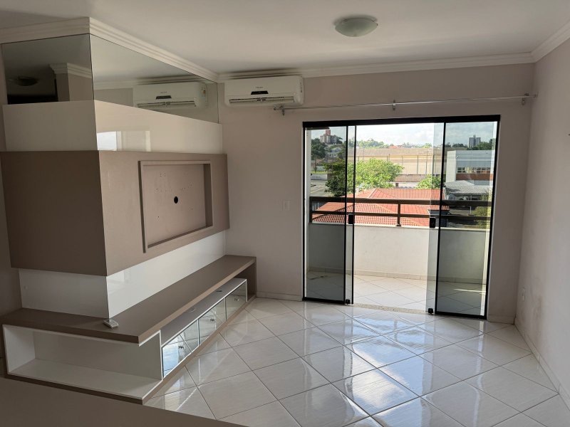 Apto Mobiliado no Bairro das Na&ccedil;&otilde;es  Timbó - 