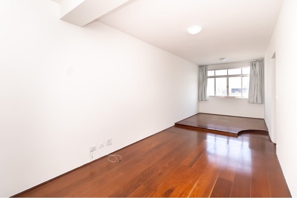 Apartamento à venda com 2 quartos, 70m² - Foto 1