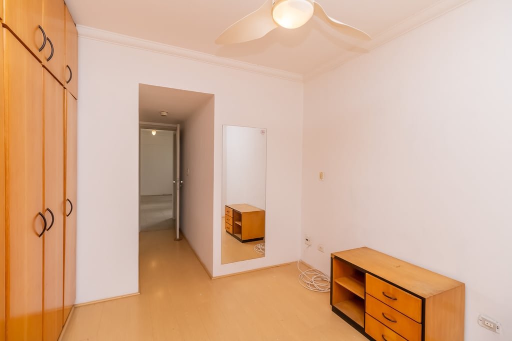 Apartamento à venda com 2 quartos, 66m² - Foto 2