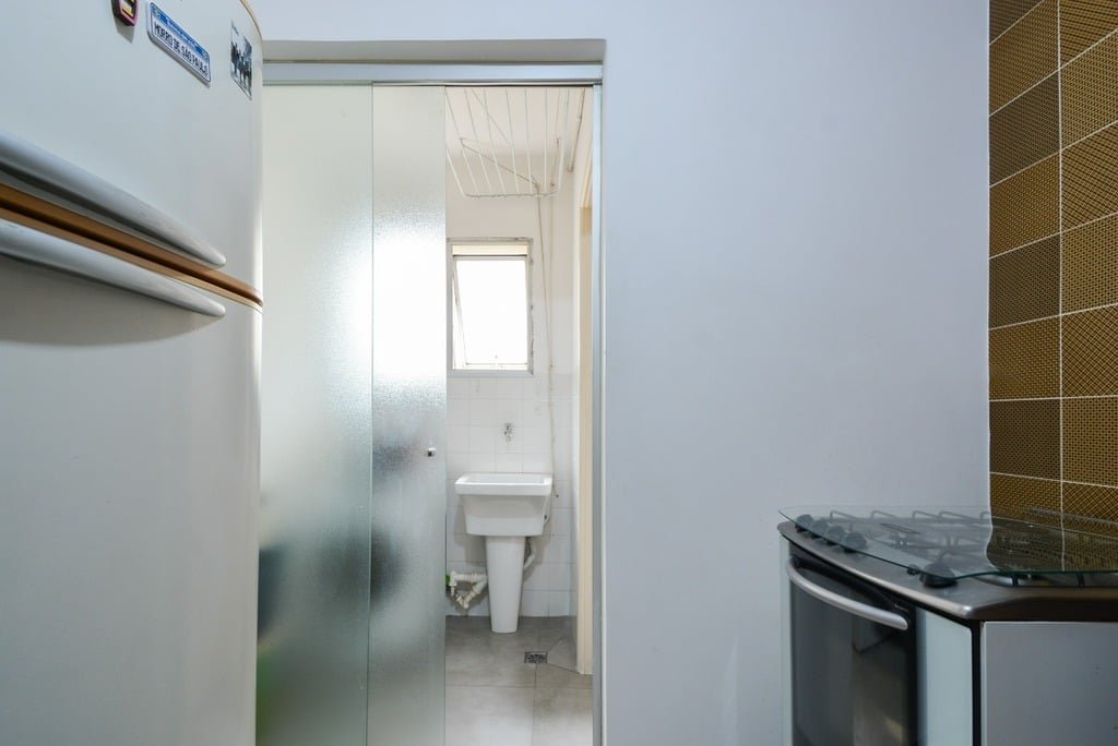 Apartamento à venda com 2 quartos, 55m² - Foto 2