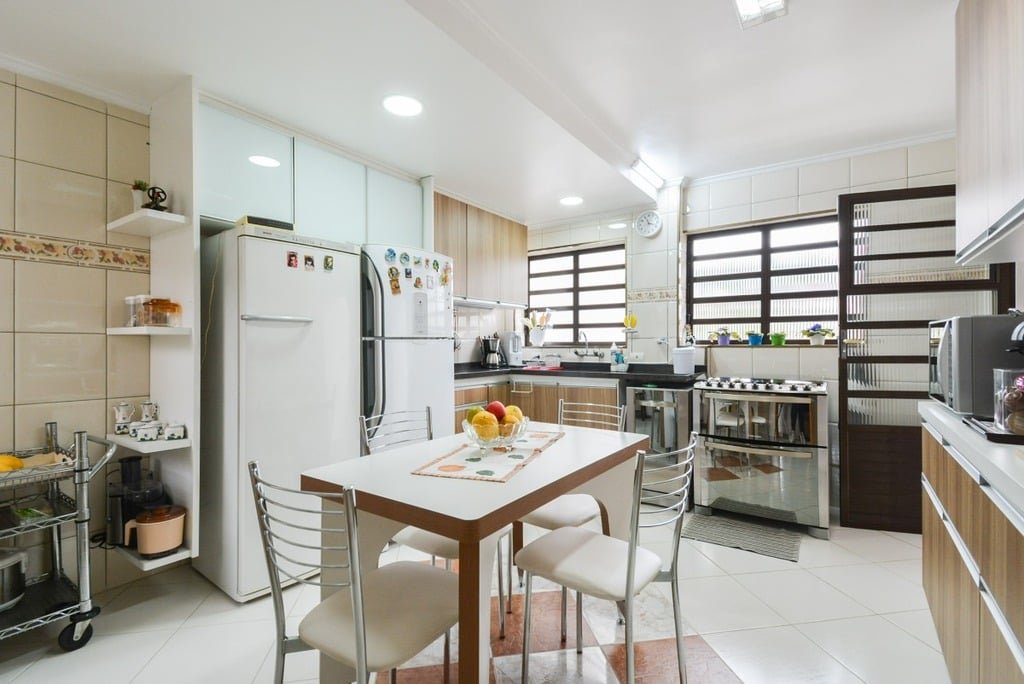 Casa à venda com 3 quartos, 244m² - Foto 37