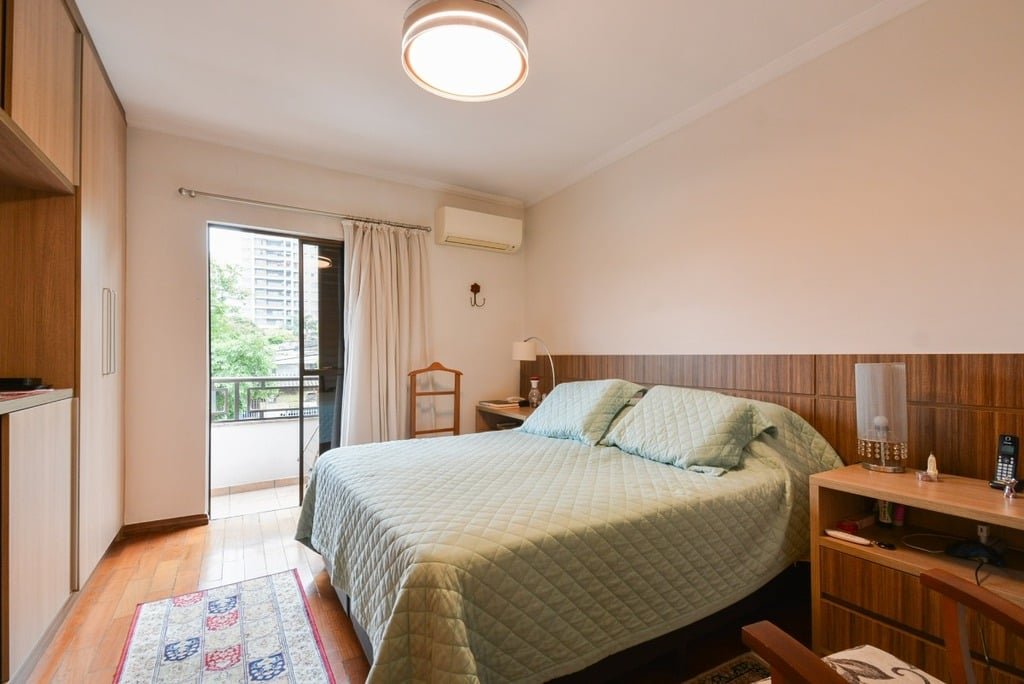 Casa à venda com 3 quartos, 244m² - Foto 47