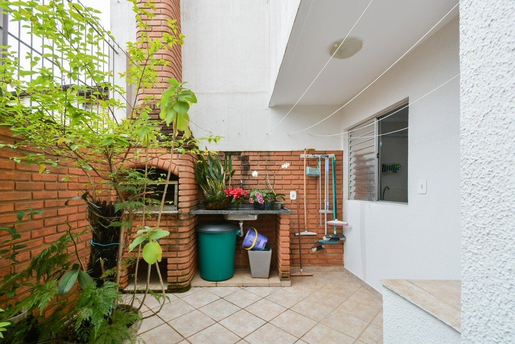 Casa à venda com 3 quartos, 244m² - Foto 20