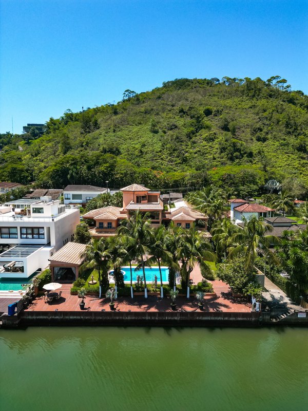 PALÁCIO DO MAR À VENDA NO CONDOMÍNIO PORTO FRADE - ANGRA DOS REIS Condomínio Frade Angra dos Reis - 