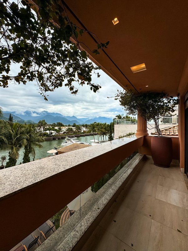 PALÁCIO DO MAR À VENDA NO CONDOMÍNIO PORTO FRADE - ANGRA DOS REIS Condomínio Frade Angra dos Reis - 