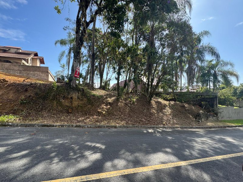 Terreno à venda com 416,44 m² no bairro dos Estados — perfeito para construir seu lar! - Timbó - 