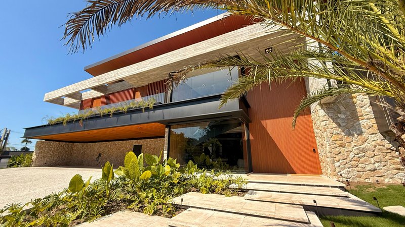 MANSÃO ESPETACULAR NA RIVIERA DE SÃO LOURENÇO – LUXO E SOFISTICAÇÃO E EXCLUSIVIDADE - Bertioga - 