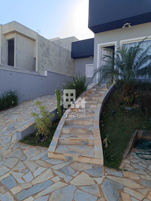 Casa no Condomínio Bella Vitta com 2 quartos e 1 suite com móveis planejados!  Tatuí - 