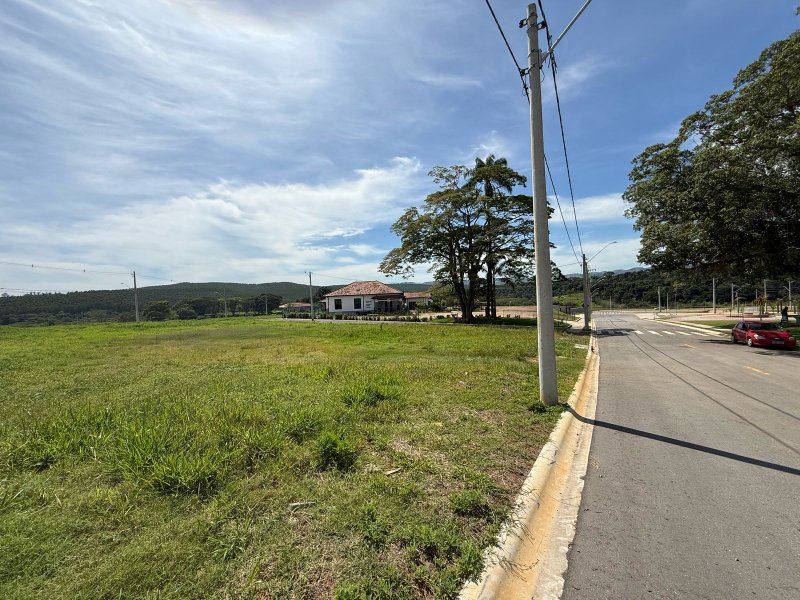 LOTE RESIDÊNCIAL EM CONDOMINIO FECHADO ESTRADA MUNICIPAL BORDA DA MATA Caçapava - 