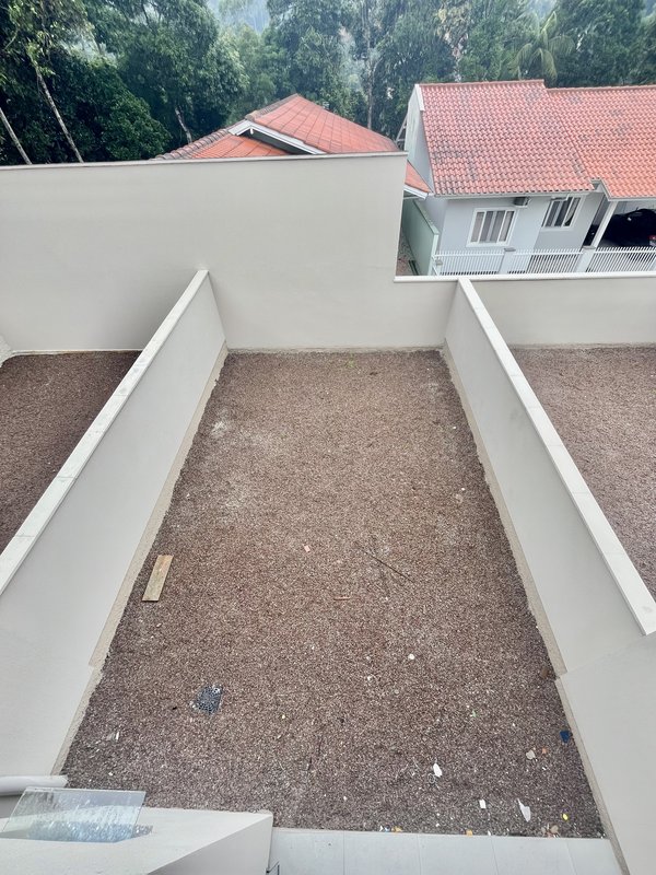 SOBRADO COM 2 SUÍTES EM DOM JOAQUIM - Brusque - 