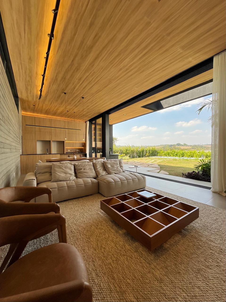 Casa com 3 dormit&oacute;rios &agrave; venda,233 m&sup2; - Condom&iacute;nio Village Ipanema II - Ara&ccedil;oiaba - SP Av: Francisco de Assis Chateaubriand Araçoiaba da Serra - 