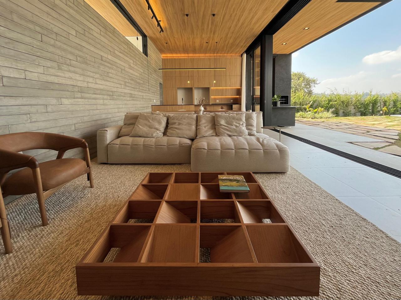 Casa com 3 dormit&oacute;rios &agrave; venda,233 m&sup2; - Condom&iacute;nio Village Ipanema II - Ara&ccedil;oiaba - SP Av: Francisco de Assis Chateaubriand Araçoiaba da Serra - 