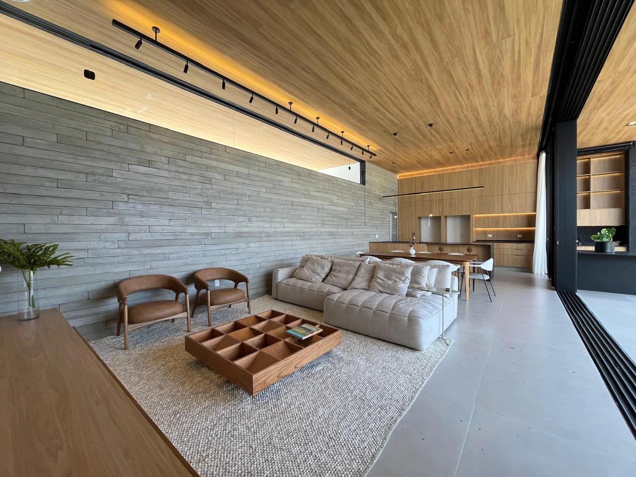 Casa com 3 dormit&oacute;rios &agrave; venda,233 m&sup2; - Condom&iacute;nio Village Ipanema II - Ara&ccedil;oiaba - SP Av: Francisco de Assis Chateaubriand Araçoiaba da Serra - 