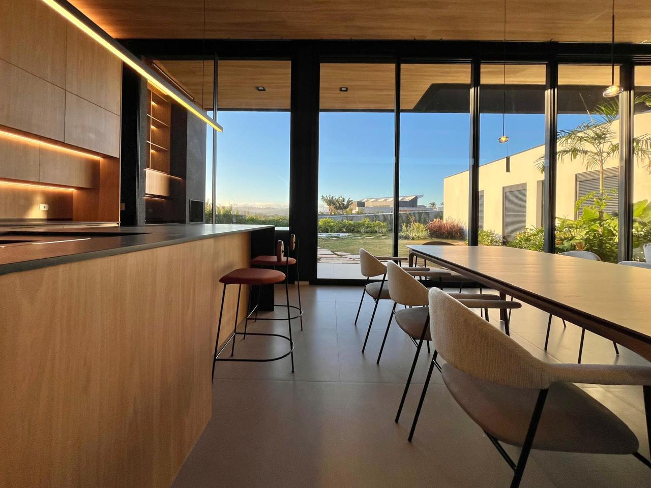 Casa com 3 dormit&oacute;rios &agrave; venda,233 m&sup2; - Condom&iacute;nio Village Ipanema II - Ara&ccedil;oiaba - SP Av: Francisco de Assis Chateaubriand Araçoiaba da Serra - 