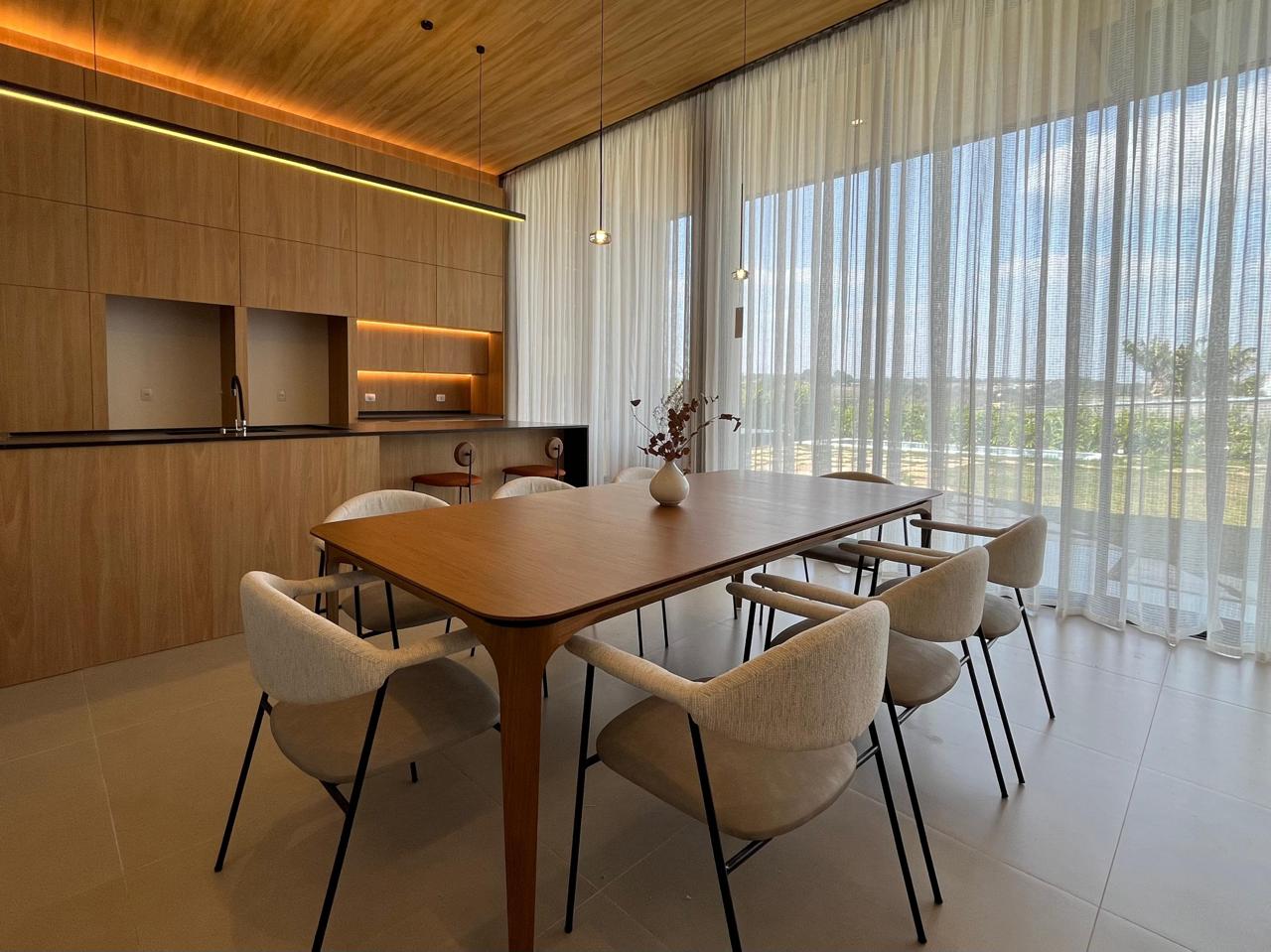 Casa com 3 dormit&oacute;rios &agrave; venda,233 m&sup2; - Condom&iacute;nio Village Ipanema II - Ara&ccedil;oiaba - SP Av: Francisco de Assis Chateaubriand Araçoiaba da Serra - 