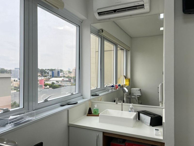 Sala Comercial Mobiliada com Vista Panorâmica no Helbor Concept - Mogi das Cruzes - 
