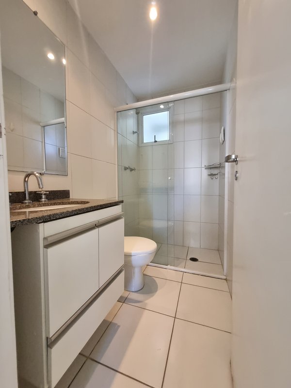 VENDE-SE APARTAMENTO EXCELENTE CUSTO-BENEFÍCIO. CONDOMÍNIO COMPLETO BAIXO CUSTO!! Avenida Marquês de São Vicente São Paulo - 
