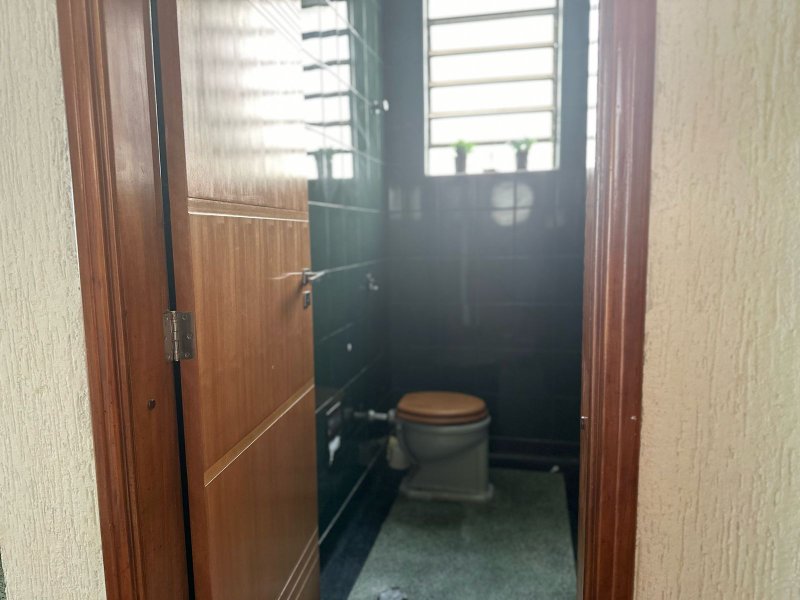 Lindo Sobrado na Vila Madalena com 4 dorms - 300m2 - São Paulo - 