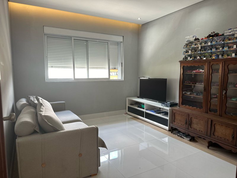 Lindo Sobrado na Vila Madalena com 4 dorms - 300m2 - São Paulo - 