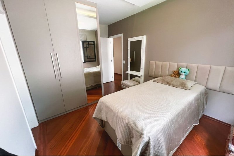 Casa a venda - Parque dos Príncipes - 4 suítes 473m² Darcy Reis São Paulo - 