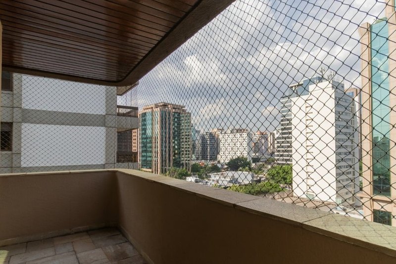 Apartamento a venda - Itaim Bibi - 3 suítes 209m² Lopes Neto São Paulo - 