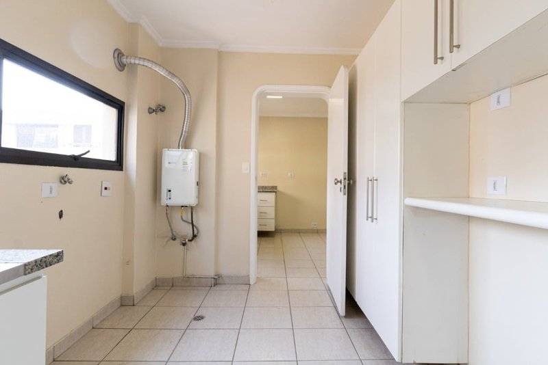 Apartamento a venda - Itaim Bibi - 3 suítes 209m² Lopes Neto São Paulo - 