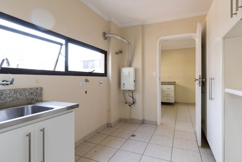 Apartamento a venda - Itaim Bibi - 3 suítes 209m² Lopes Neto São Paulo - 
