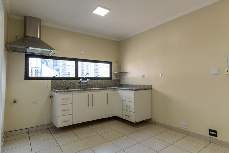 Apartamento a venda - Itaim Bibi - 3 suítes 209m² Lopes Neto São Paulo - 