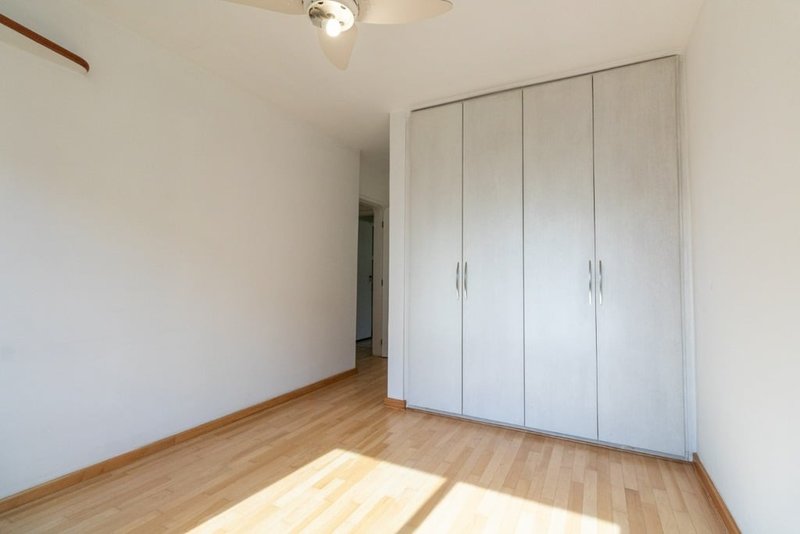 Apartamento a venda - Itaim Bibi - 3 suítes 209m² Lopes Neto São Paulo - 