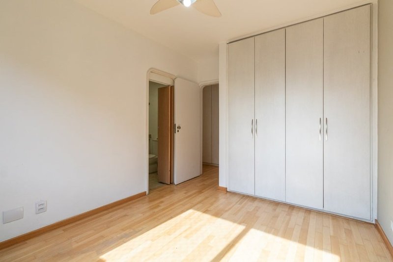 Apartamento a venda - Itaim Bibi - 3 suítes 209m² Lopes Neto São Paulo - 
