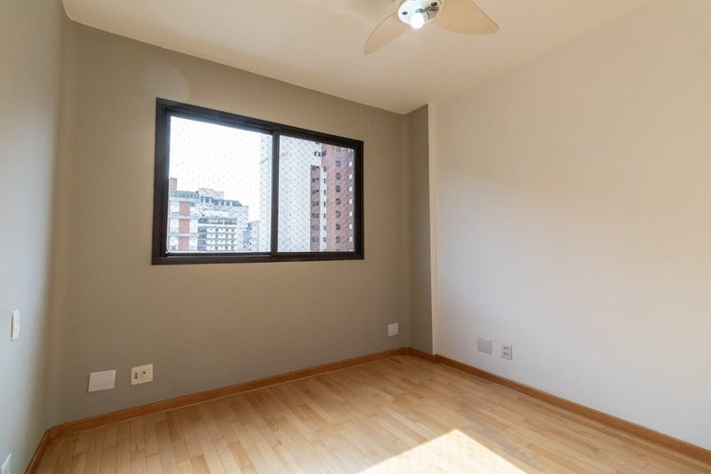 Apartamento a venda - Itaim Bibi - 3 suítes 209m² Lopes Neto São Paulo - 