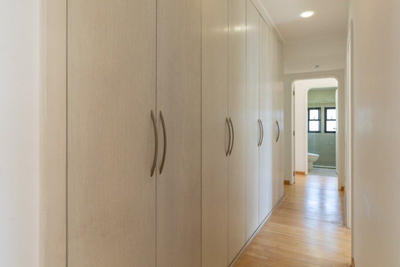 Apartamento a venda - Itaim Bibi - 3 suítes 209m² Lopes Neto São Paulo - 
