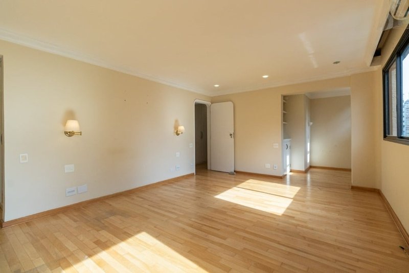 Apartamento a venda - Itaim Bibi - 3 suítes 209m² Lopes Neto São Paulo - 