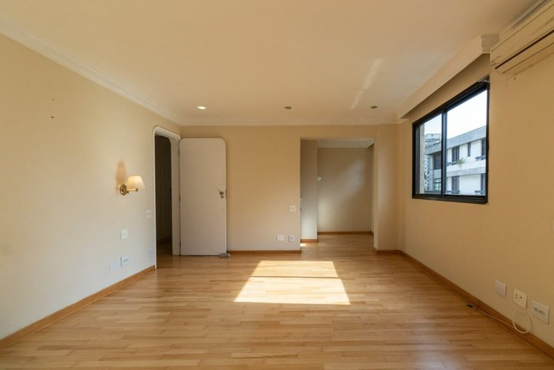 Apartamento a venda - Itaim Bibi - 3 suítes 209m² Lopes Neto São Paulo - 