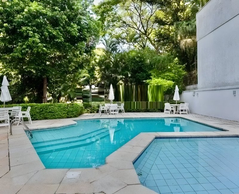 R$ 1.499.000 - EXCELENTE APARTAMENTO- 145M2 - 3 DORM - LAREIRA - INFRA - 2 VAGAS Rua Anita Garibaldi Porto Alegre - 