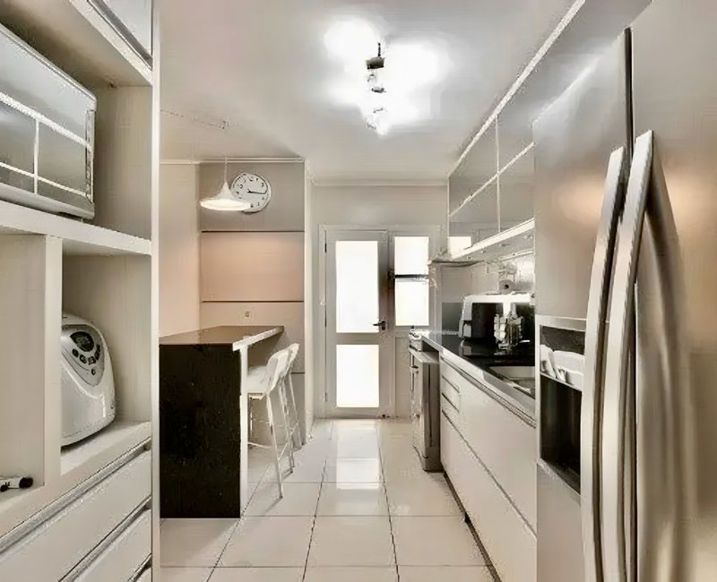 R$ 1.499.000 - EXCELENTE APARTAMENTO- 145M2 - 3 DORM - LAREIRA - INFRA - 2 VAGAS Rua Anita Garibaldi Porto Alegre - 