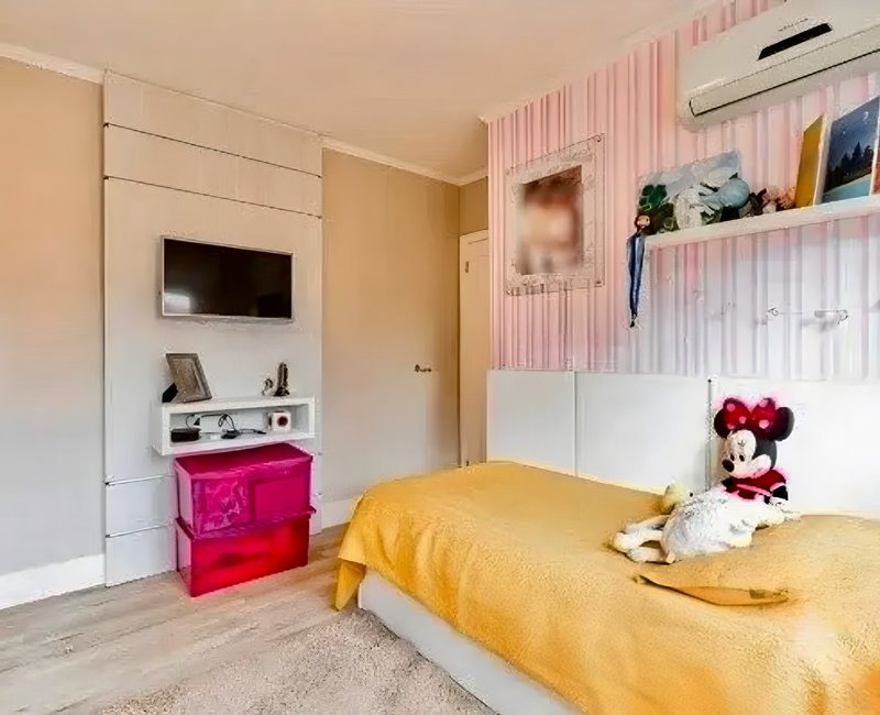 R$ 1.499.000 - EXCELENTE APARTAMENTO- 145M2 - 3 DORM - LAREIRA - INFRA - 2 VAGAS Rua Anita Garibaldi Porto Alegre - 