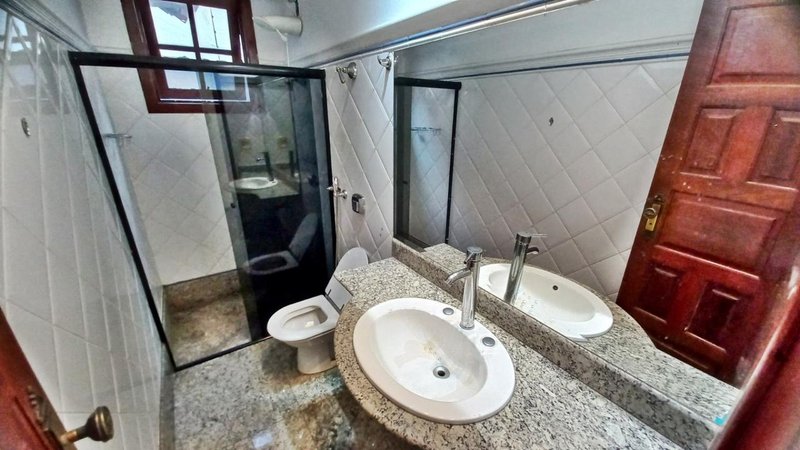 Casa em Condomínio - 4 quartos - 3 suites - 4 vagas - lote 550m² Avenida Doutor Cristiano Guimarães Belo Horizonte - 