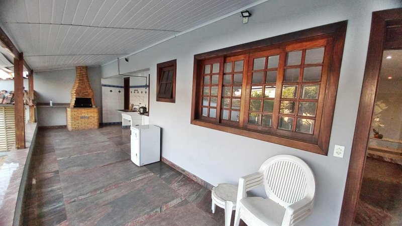 Casa em Condomínio - 4 quartos - 3 suites - 4 vagas - lote 550m² Avenida Doutor Cristiano Guimarães Belo Horizonte - 