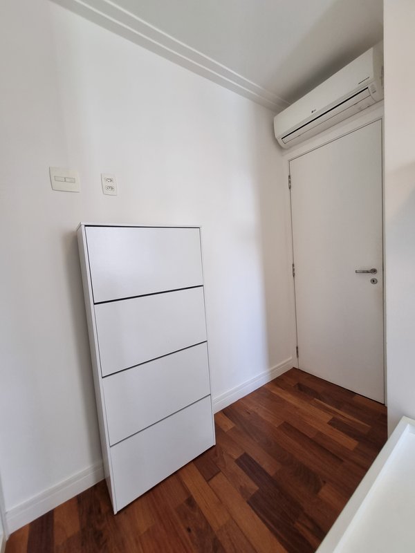 ALUGA-SE APT 70M2 MOBILIADO – INCRÍVEL – AR CONDICIONADO TODOS OS CÔMODOS Avenida Marquês de São Vicente São Paulo - 