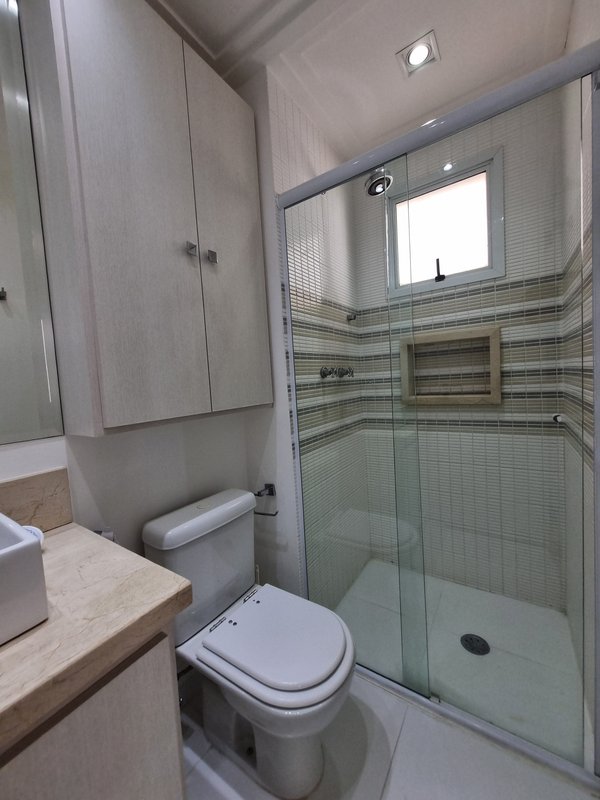 ALUGA-SE APT 70M2 MOBILIADO – INCRÍVEL – AR CONDICIONADO TODOS OS CÔMODOS Avenida Marquês de São Vicente São Paulo - 