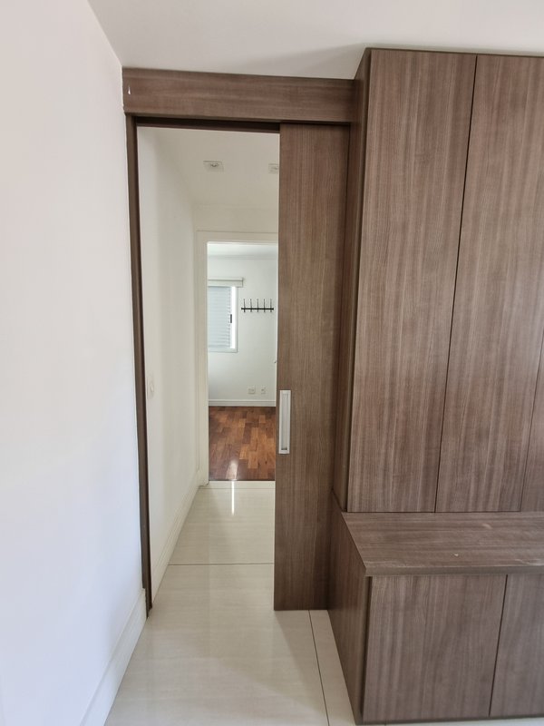 ALUGA-SE APT 70M2 MOBILIADO – INCRÍVEL – AR CONDICIONADO TODOS OS CÔMODOS Avenida Marquês de São Vicente São Paulo - 