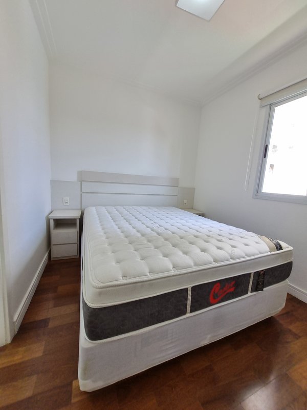 ALUGA-SE APT 70M2 MOBILIADO – INCRÍVEL – AR CONDICIONADO TODOS OS CÔMODOS Avenida Marquês de São Vicente São Paulo - 