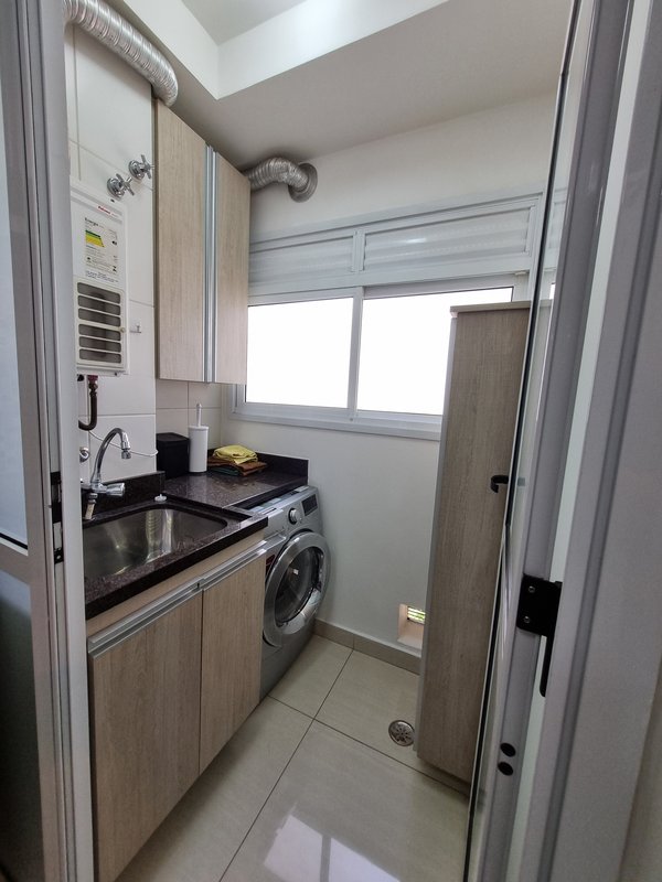 ALUGA-SE APT 70M2 MOBILIADO – INCRÍVEL – AR CONDICIONADO TODOS OS CÔMODOS Avenida Marquês de São Vicente São Paulo - 