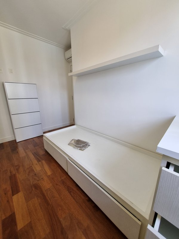 ALUGA-SE APT 70M2 MOBILIADO – INCRÍVEL – AR CONDICIONADO TODOS OS CÔMODOS Avenida Marquês de São Vicente São Paulo - 