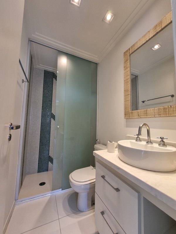 ALUGA-SE APT 70M2 MOBILIADO – INCRÍVEL – AR CONDICIONADO TODOS OS CÔMODOS Avenida Marquês de São Vicente São Paulo - 