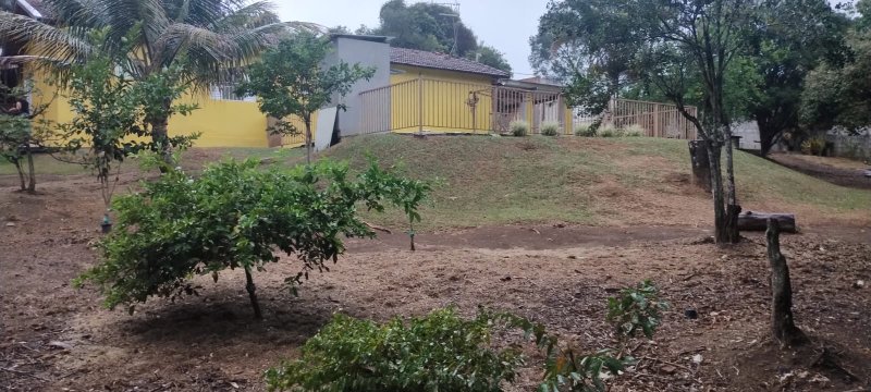 Chácara com 1.600 metros em Caçapava, S.P - Caçapava - 