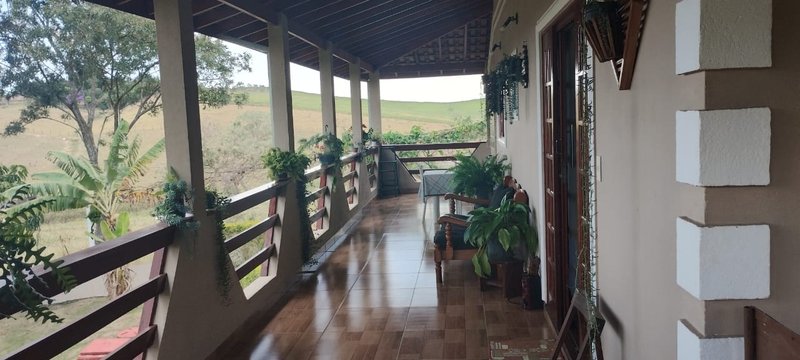Chácara com 1.100 metros no condomínio em Caçapava SP - Caçapava - 