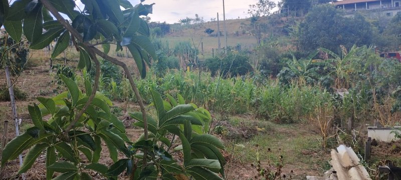 Chácara com 1.100 metros no condomínio em Caçapava SP - Caçapava - 