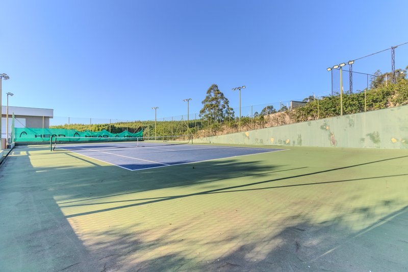 CASA RESORT COM QUADRA DE TÊNIS, ACADEMIA, BEACH TENIS, PLAYGROUND E SEMI MOBILIADA Rua Eurico Fragoso Sorocaba - 